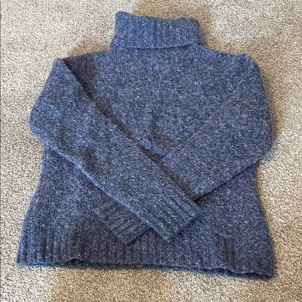 LL BEAN WOMEN’S TURTLENECK SWEATER VGUC SIZE M